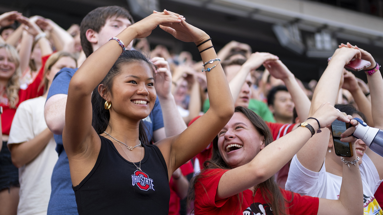 Ohio State students making OH-IO in Ohio Stadium