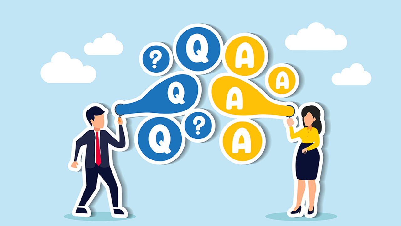 a person asking questions and another one answering them